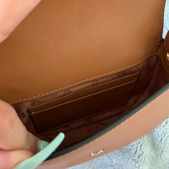 Tory Burch mini saddle bag - Picture 4 of 6